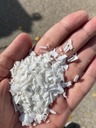 Derlin - POM Milky Regrind  9 MFI - 1